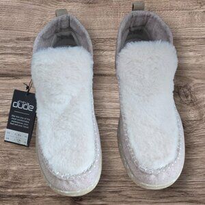 NWT Hey Dude Denny Faux Fur Size 9 women, color cream-"Marshmallow Dream"